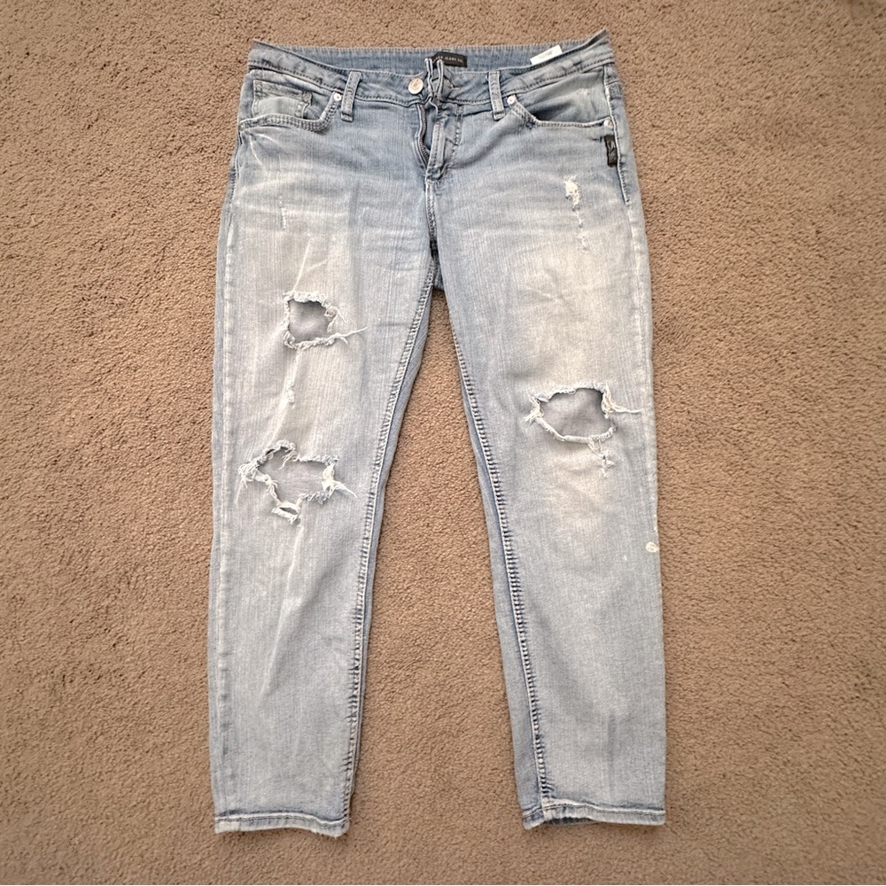 Distressed Boyfriend Jeans